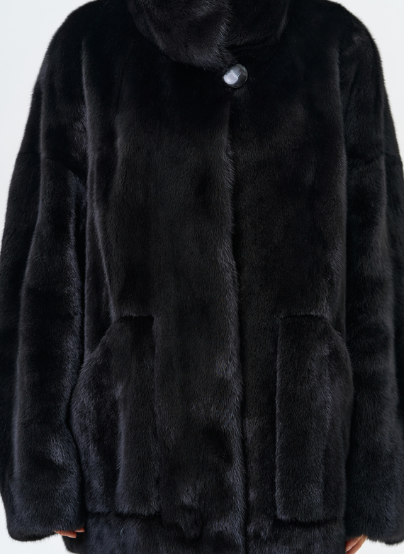 Женская шуба из скандинавской норки с воротником стойкой