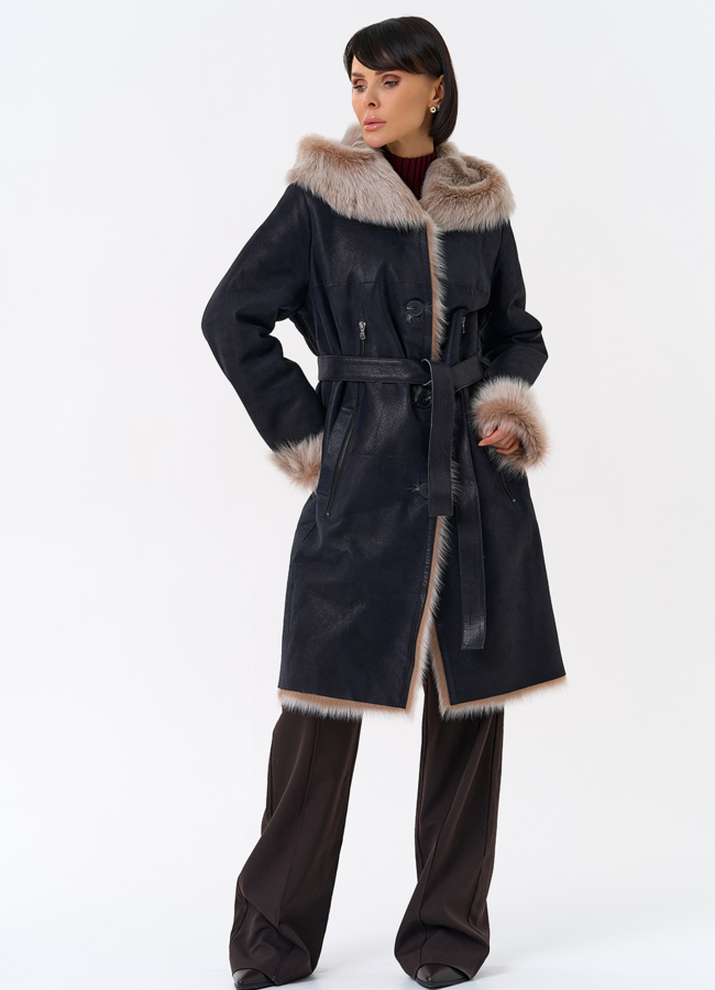 Женская натуральная дубленка с капюшоном модель № 31927 универмаг малина