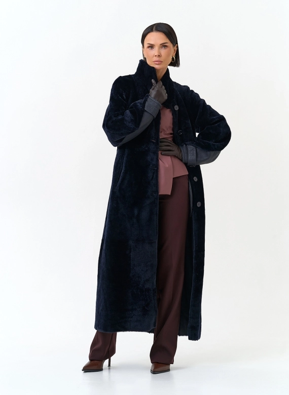 Женская двухсторонняя дубленка с шарфом фото