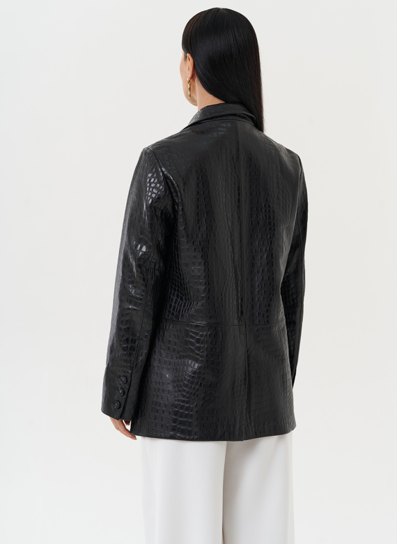 Жакет из натуральной кожи черного цвета