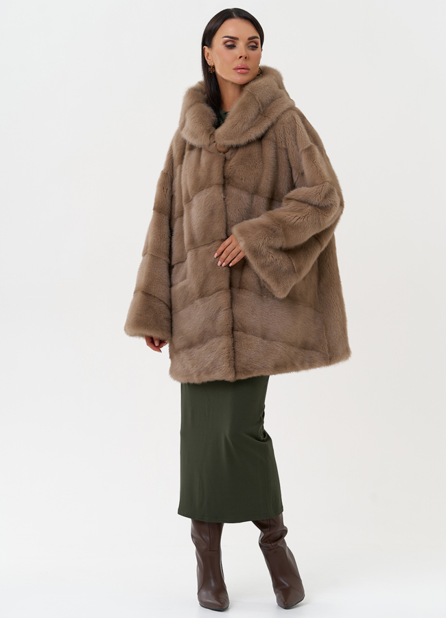 Короткая шуба из норки с капюшоном модель № 27576 универмаг малина