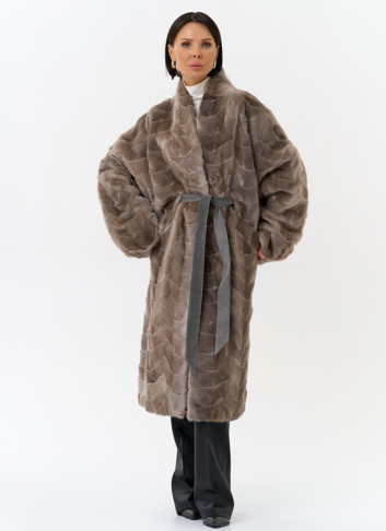 Шуба из меха норки с поясом