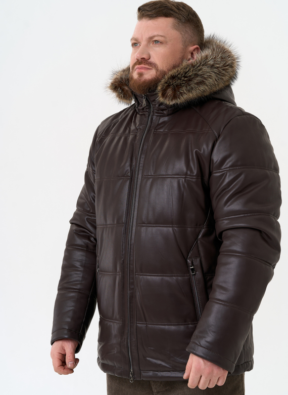 Пуховик из эко кожи с капюшоном из меха енота