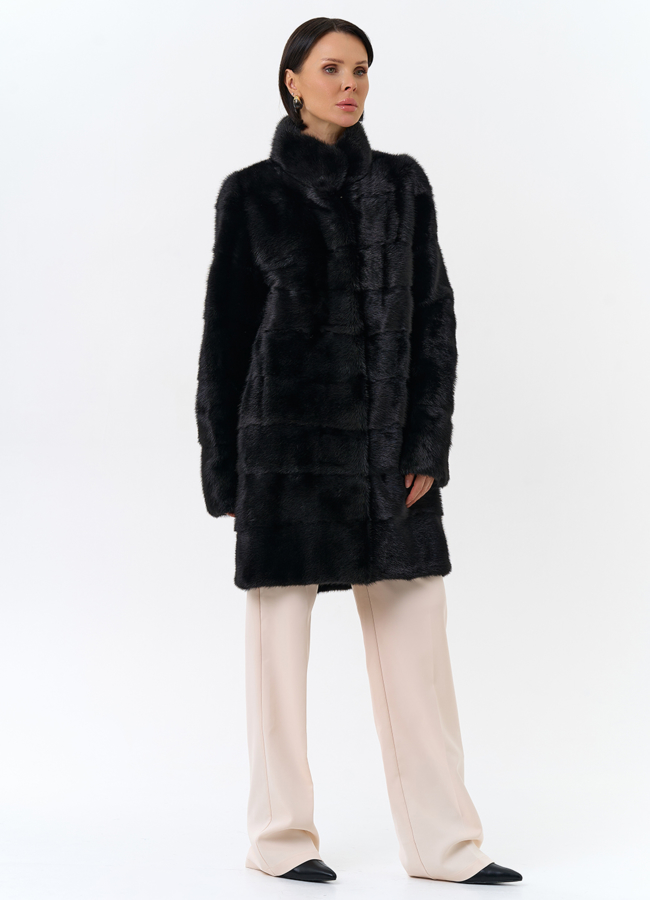 Норковая шуба с воротником стойка черного цвета  модель № 24730 в рассрочку