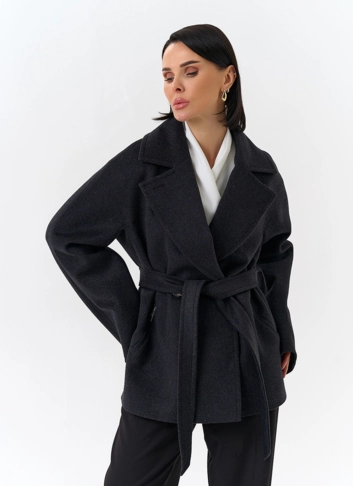 Женское укороченное пальто с английским воротником фото