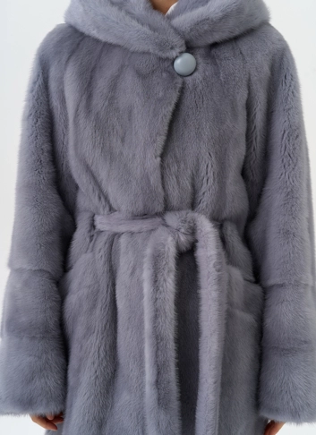Шуба из меха норки с капюшоном фото