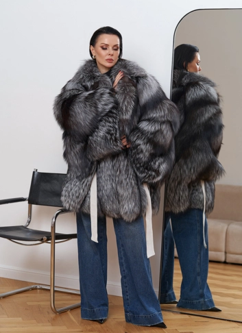 Шуба из чернобурой лисы фото