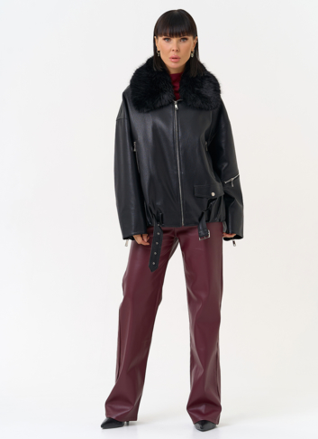 Женская утепленная куртка из эко кожи черного цвета