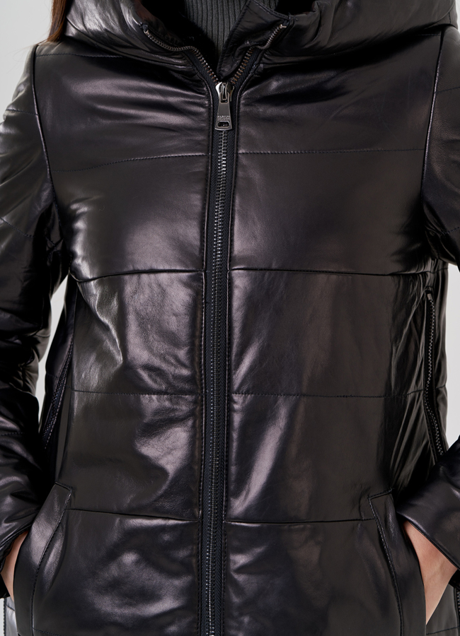 Женский пуховик из натуральной кожи с капюшоном  модель № 18231 в рассрочку