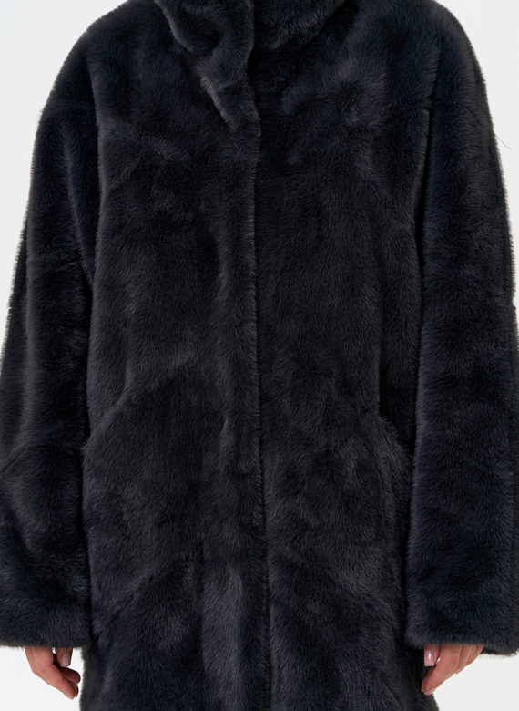 Женская шуба из эко меха с воротником стойкой